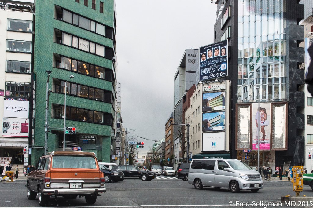 20150310_131717 D4S.jpg - Street scene (Minata Ward) Tokyo